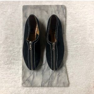 Free Lance Paris Black Leather Zip Front Flats Made in France Classic Old Money
